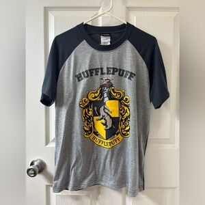 Wizarding World Harry Potter Hufflepuff Gray Black Yellow Pajama Shirt Sz M